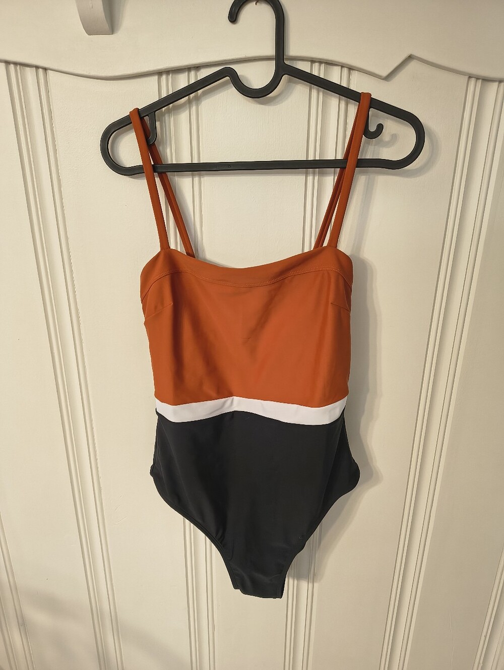 Cupshe Color Block One-Piece Swimsuit - Picture 5 of 8